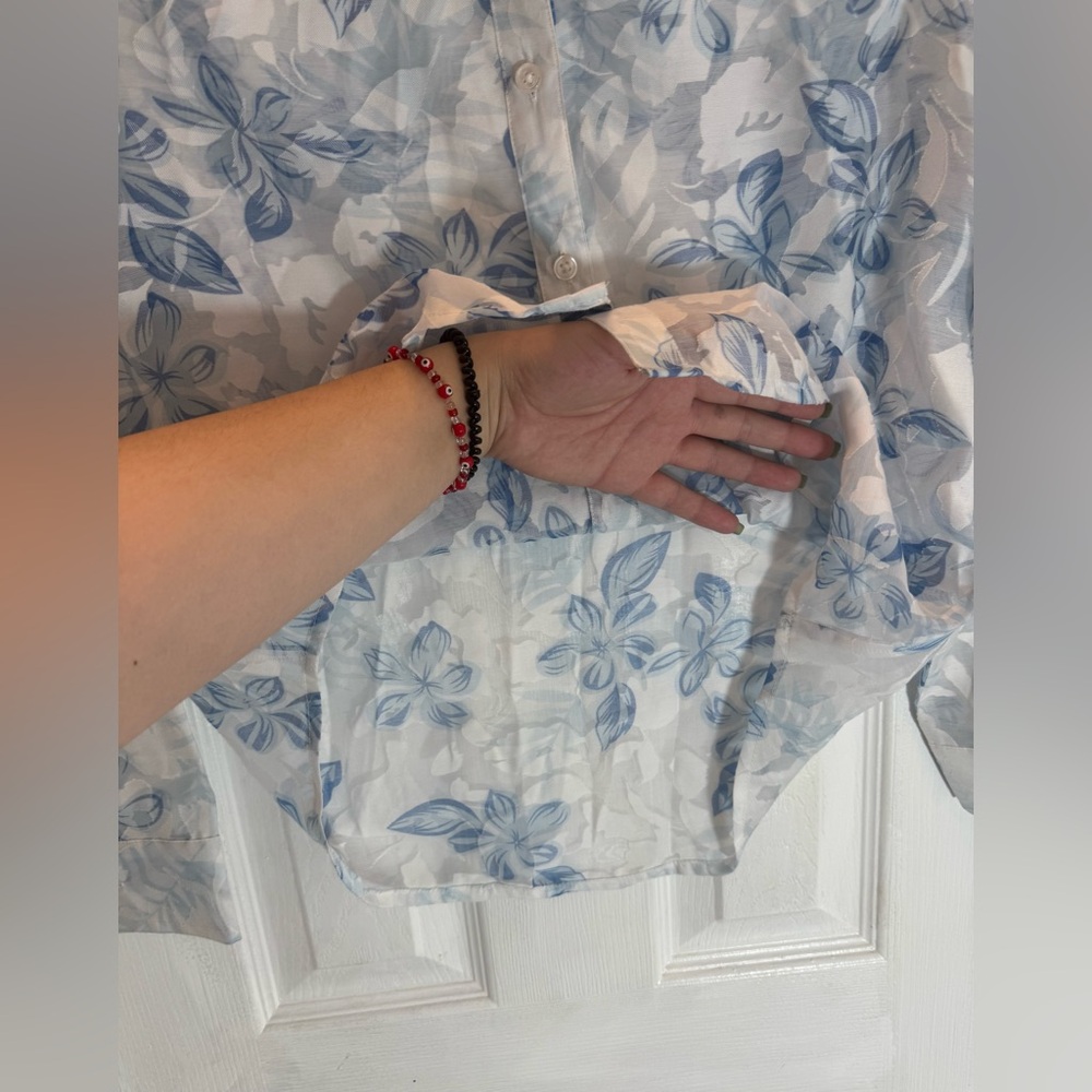Chico’s Blue Floral Long Sleeve Semi Sheer Button Down Blouse Women’s Sz 0 (Sm) - Picture 8 of 11